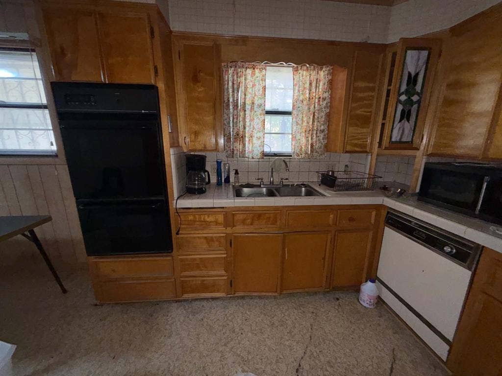 2206 S 51st Street, Temple, TX 76504 2206 S 51st Street, Temple, TX 76504