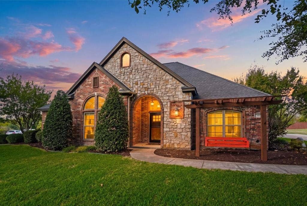 137 Prairie Ridge Drive, Aledo, TX 76008