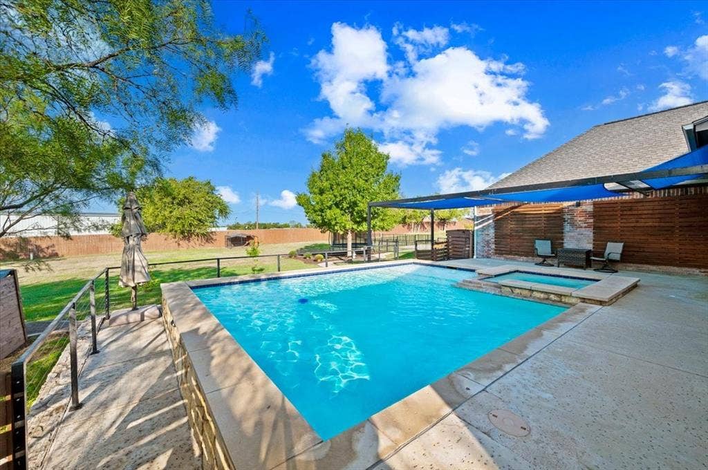 137 Prairie Ridge Drive, Aledo, TX 76008