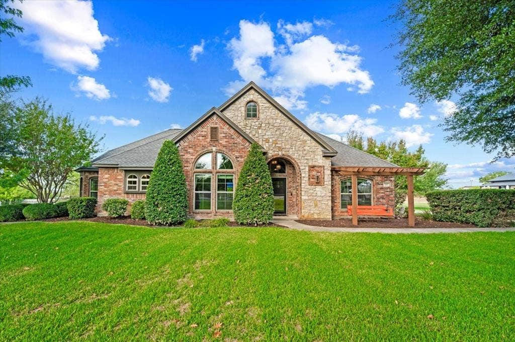 137 Prairie Ridge Drive, Aledo, TX 76008