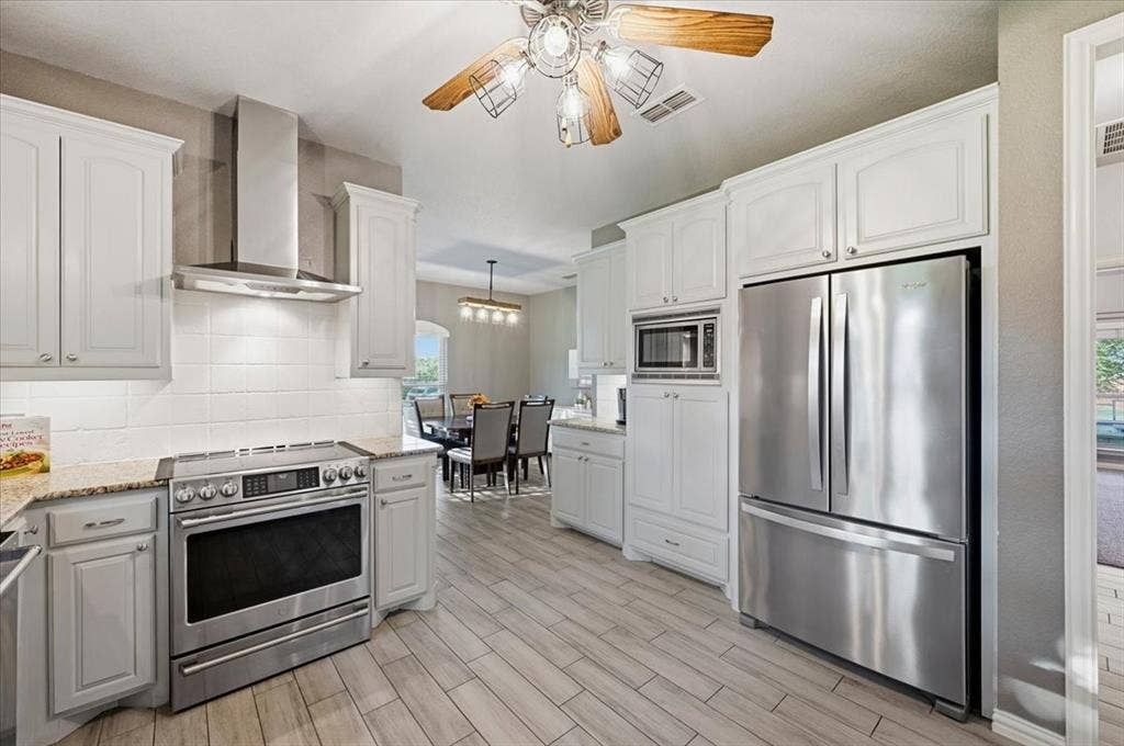 137 Prairie Ridge Drive, Aledo, TX 76008