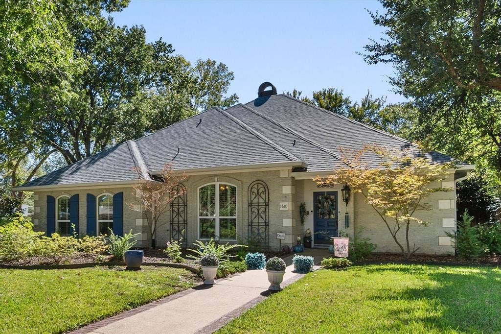 1601 Bridle Path, Corsicana, TX 75110