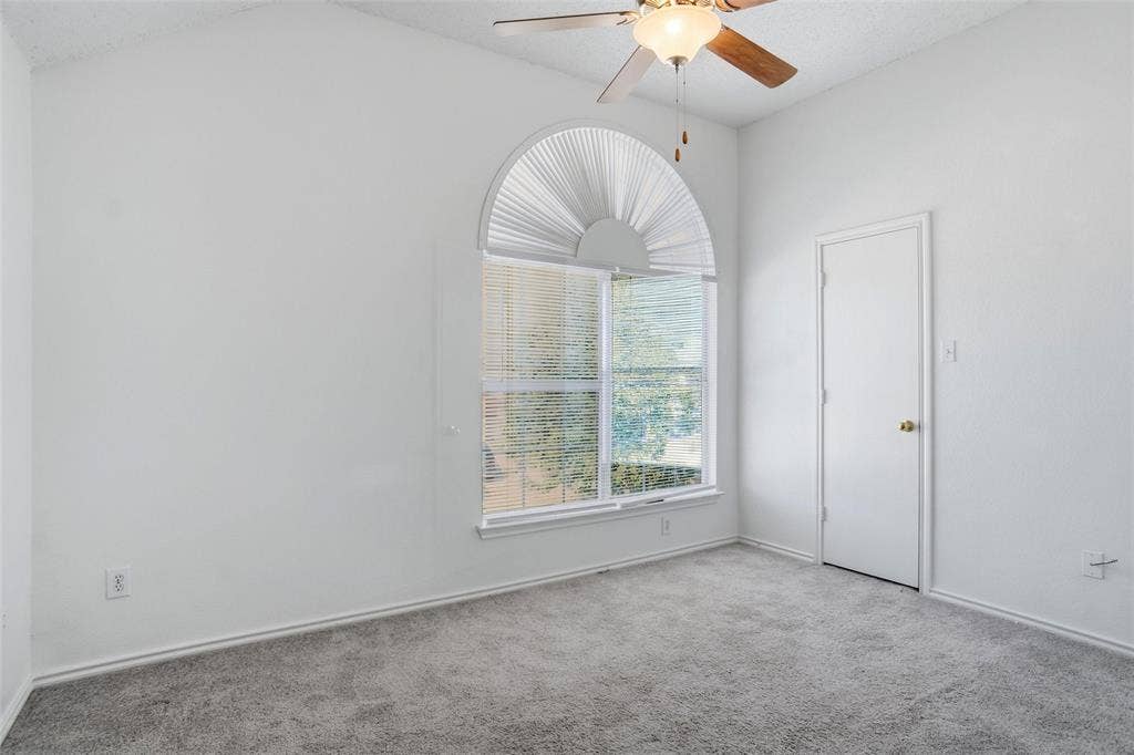 2447 Ranchview Drive, Grand Prairie, TX 75052 2447 Ranchview Drive, Grand Prairie, TX 75052
