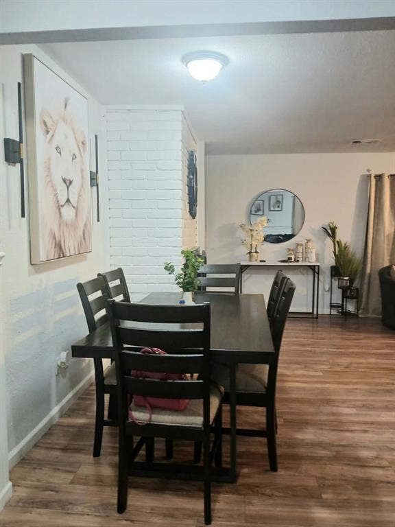 1111 Hickory Street, Irving, TX 75060 1111 Hickory Street, Irving, TX 75060