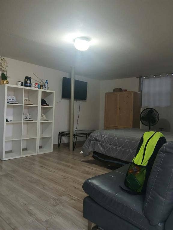 1111 Hickory Street, Irving, TX 75060 1111 Hickory Street, Irving, TX 75060