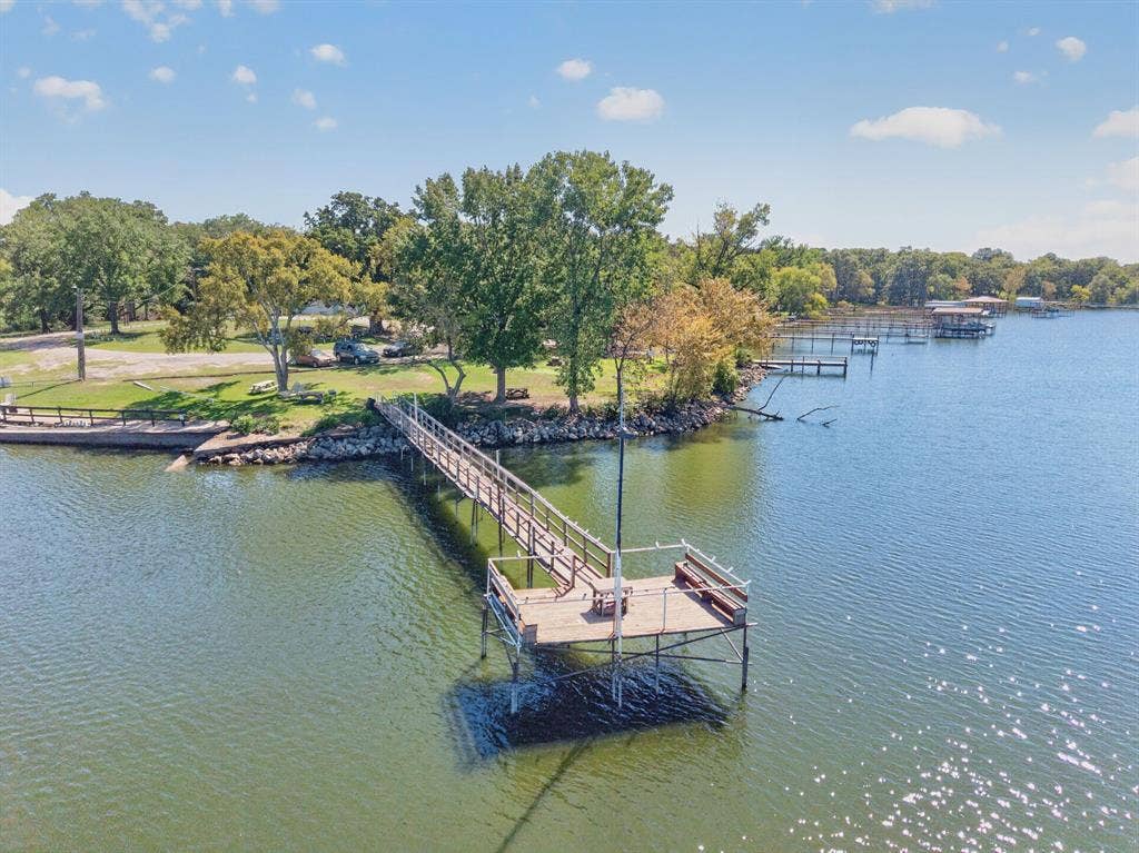 3016 Payne Street, Wills Point, TX 75169