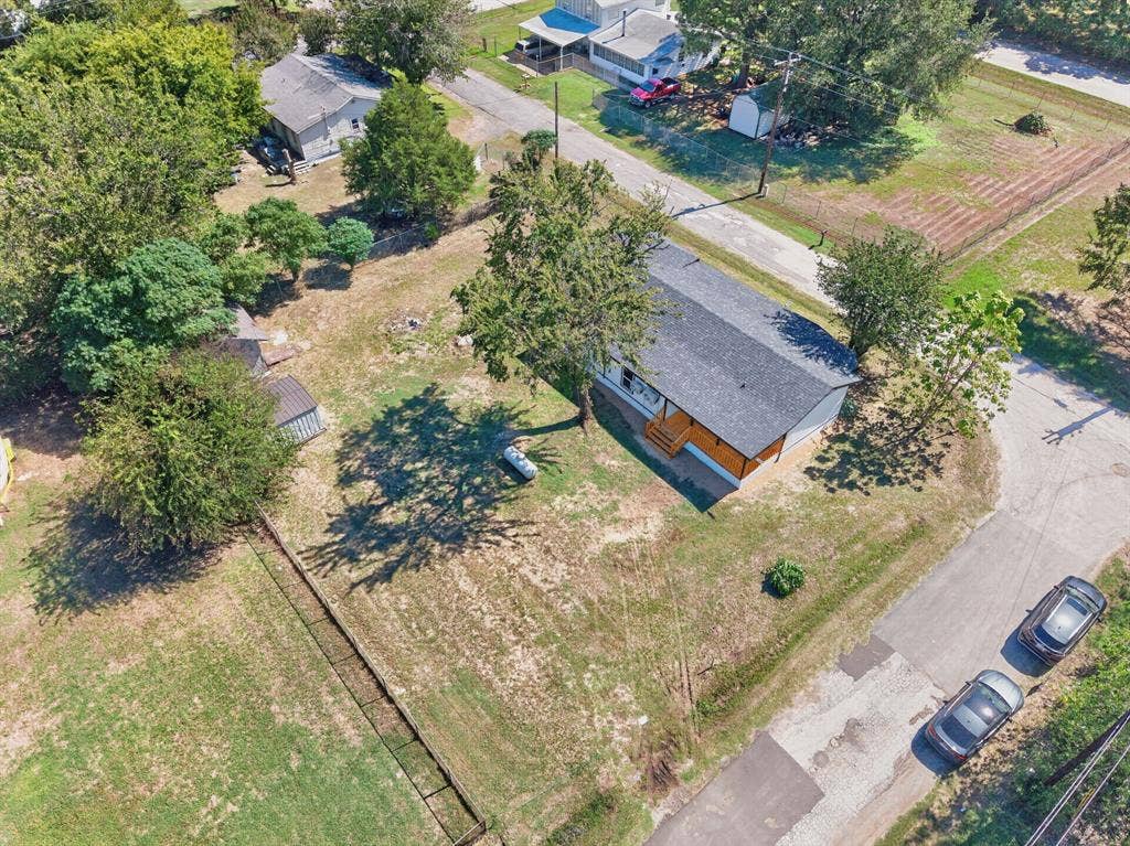 3016 Payne Street, Wills Point, TX 75169