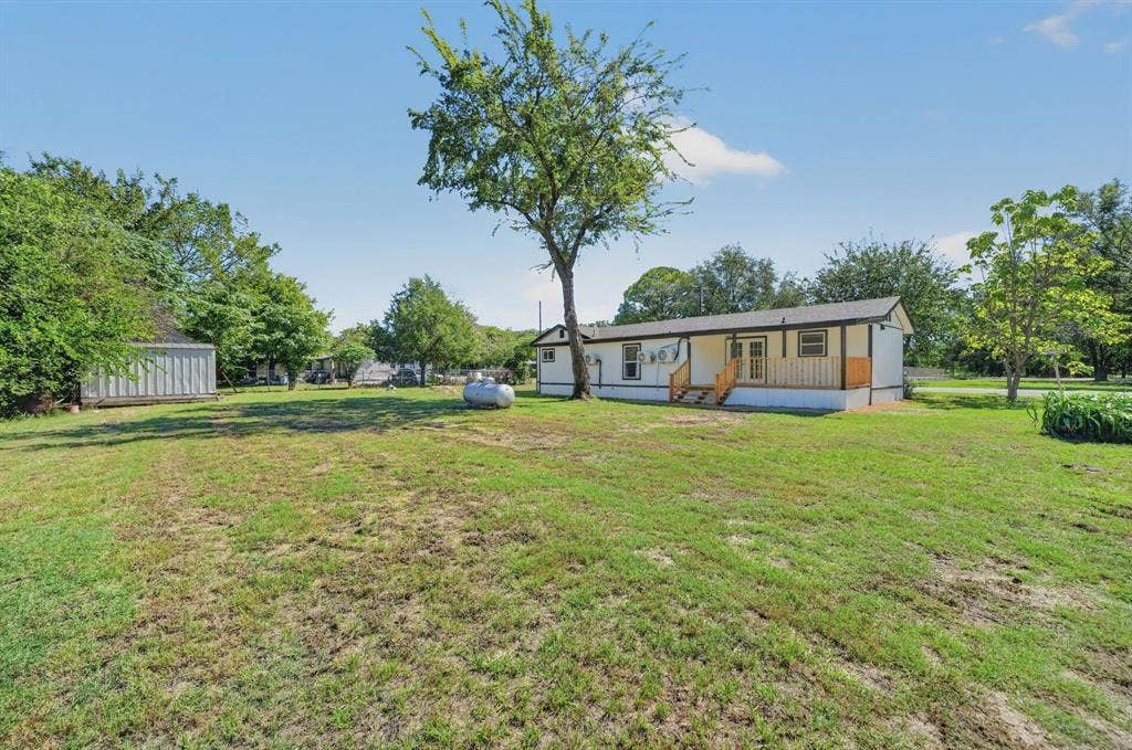 3016 Payne Street, Wills Point, TX 75169