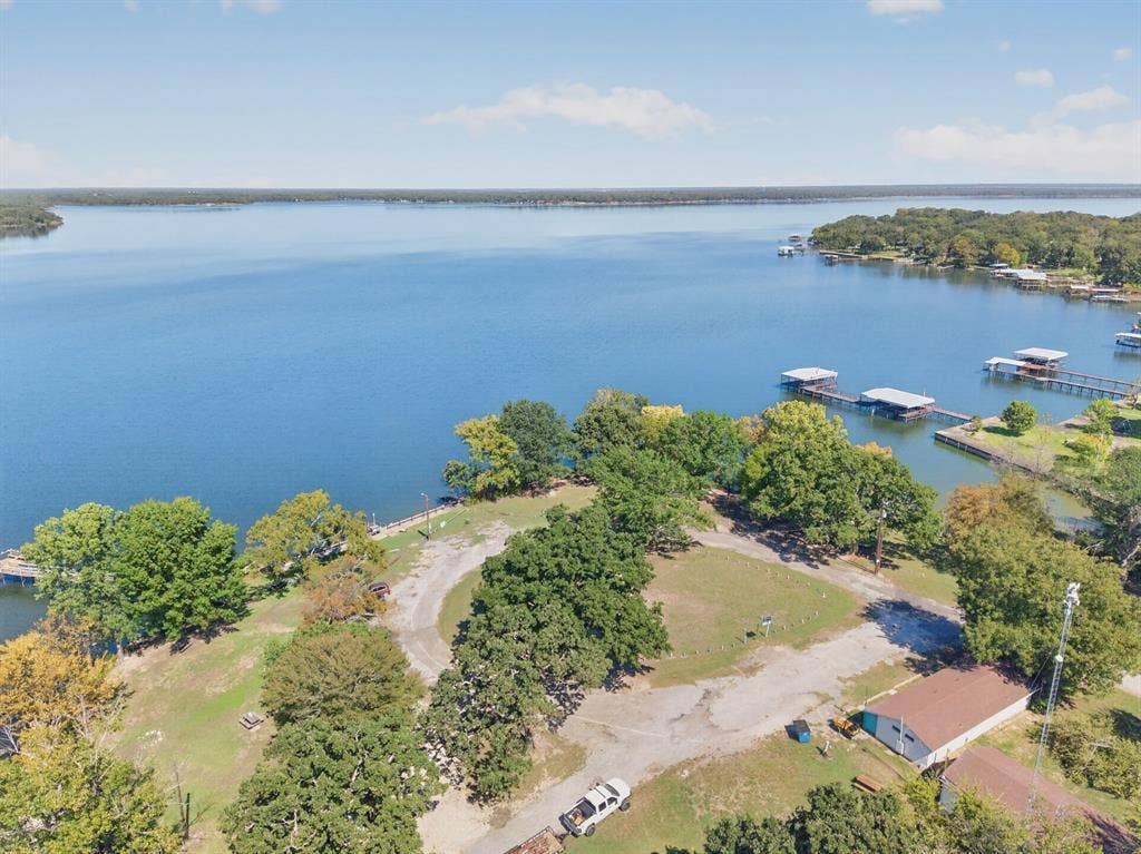 3016 Payne Street, Wills Point, TX 75169