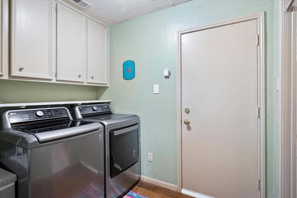 1211 Laguna Place, Carrollton, TX 75006 1211 Laguna Place, Carrollton, TX 75006