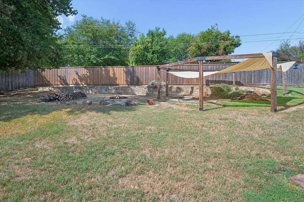 1211 Laguna Place, Carrollton, TX 75006 1211 Laguna Place, Carrollton, TX 75006