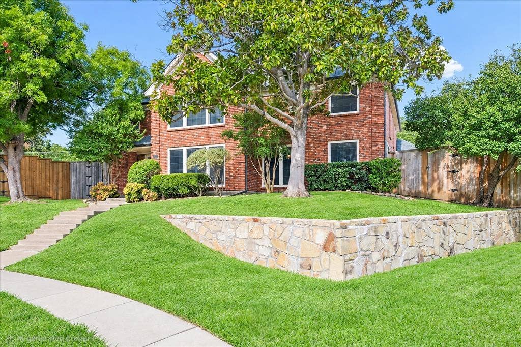 1211 Laguna Place, Carrollton, TX 75006 1211 Laguna Place, Carrollton, TX 75006
