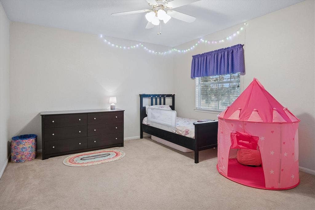 1211 Laguna Place, Carrollton, TX 75006 1211 Laguna Place, Carrollton, TX 75006