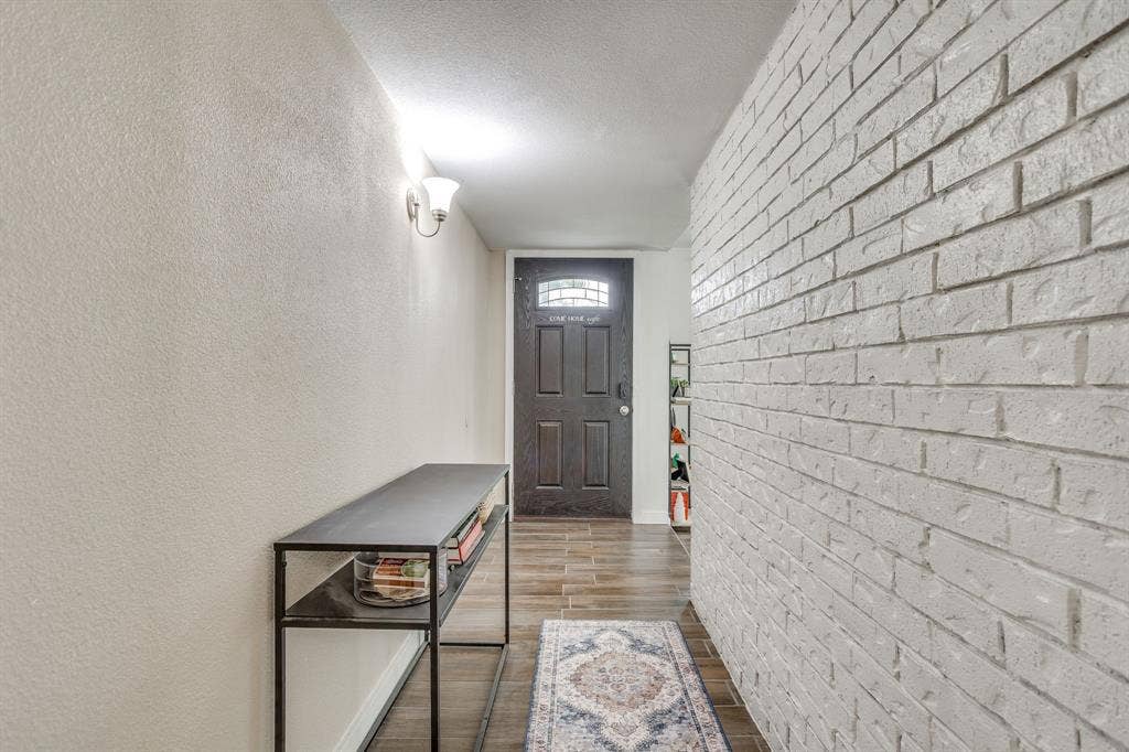 2101 Alder Trail, Grand Prairie, TX 75052