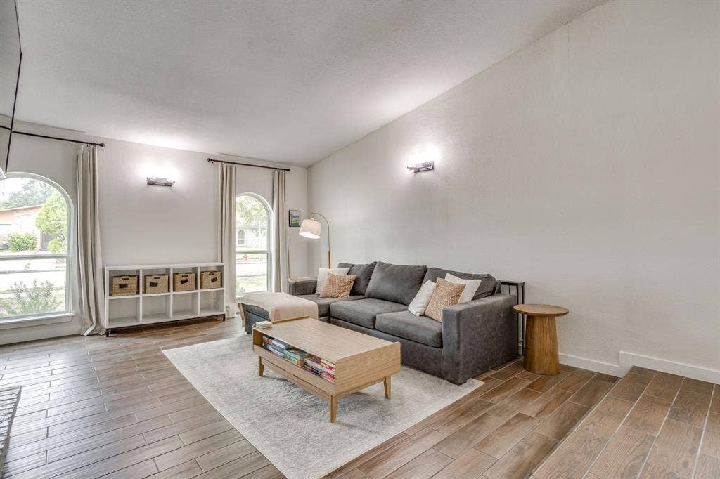 2101 Alder Trail, Grand Prairie, TX 75052