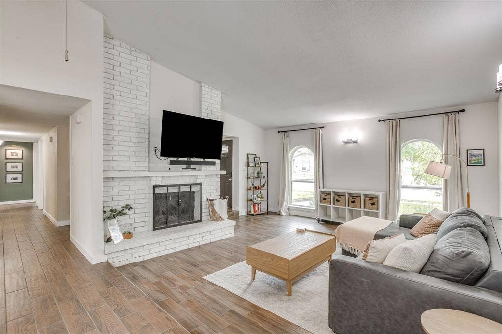 2101 Alder Trail, Grand Prairie, TX 75052