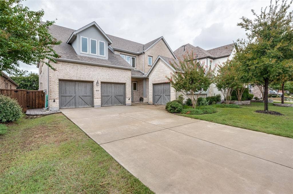 8044 Sarahville Drive, Dallas, TX 75252