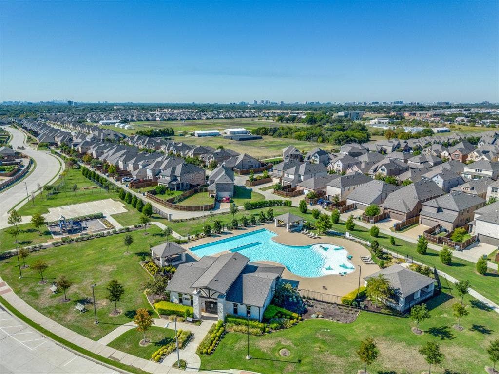 8044 Sarahville Drive, Dallas, TX 75252
