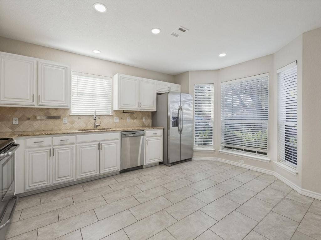 2616 Emerald Lane, McKinney, TX 75071 2616 Emerald Lane, McKinney, TX 75071