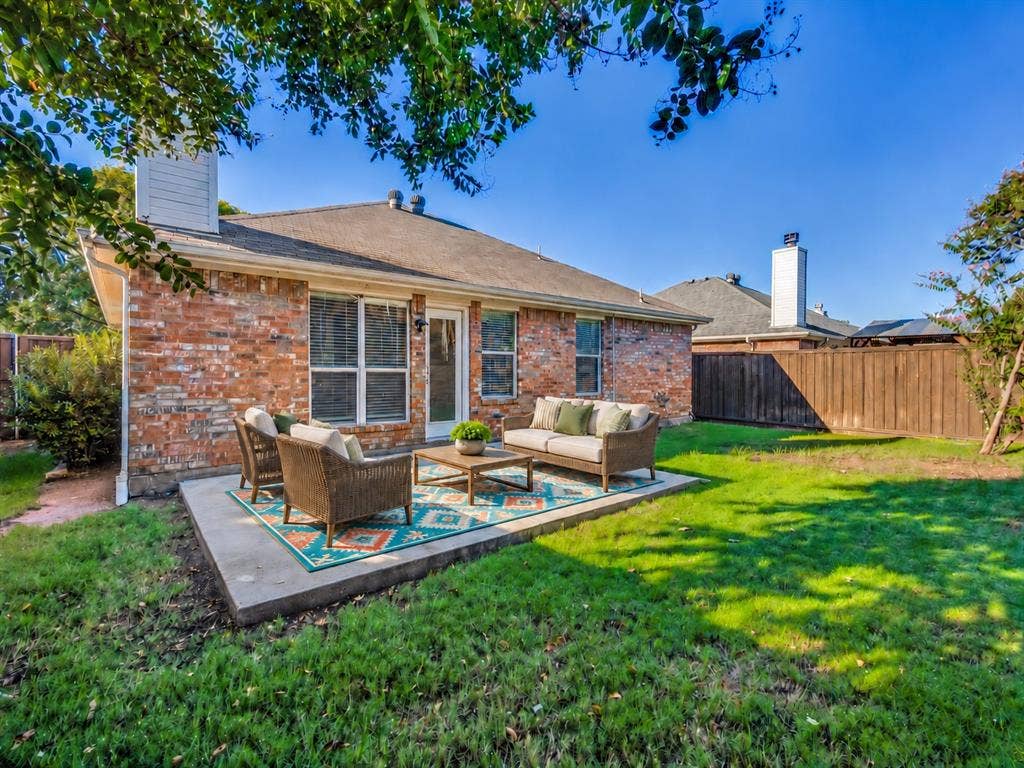 2616 Emerald Lane, McKinney, TX 75071 Virtually staged back porch