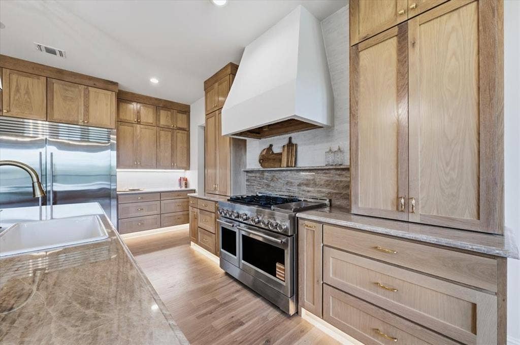 972 San Jacinto Drive, Aledo, TX 76008 972 San Jacinto Drive, Aledo, TX 76008