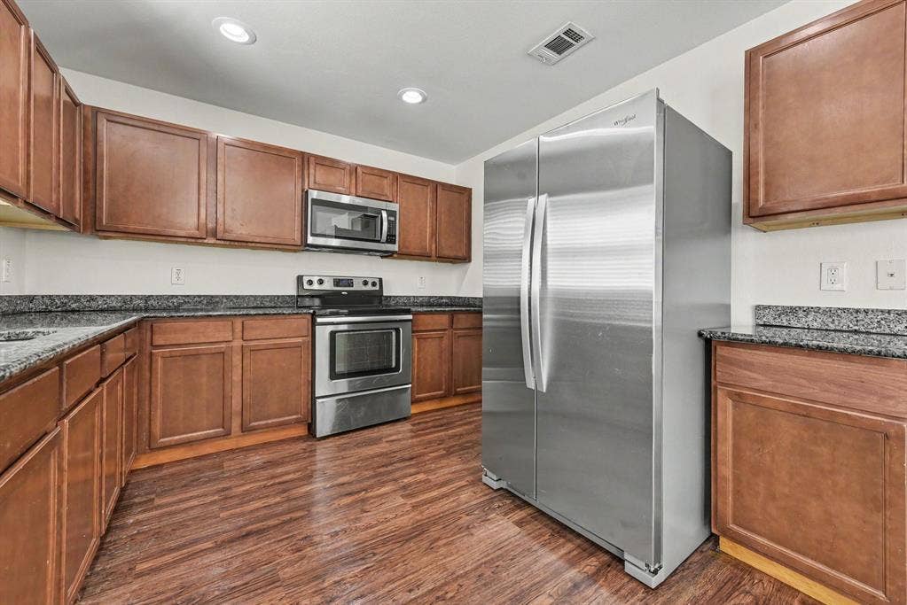 48 Daisy Drive, Fate, TX 75087 48 Daisy Drive, Fate, TX 75087
