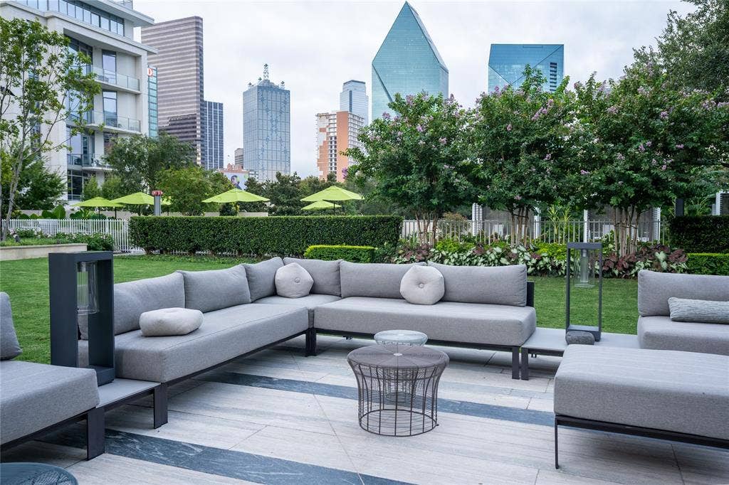 1918 Olive Street, #3601, Dallas, TX 75201