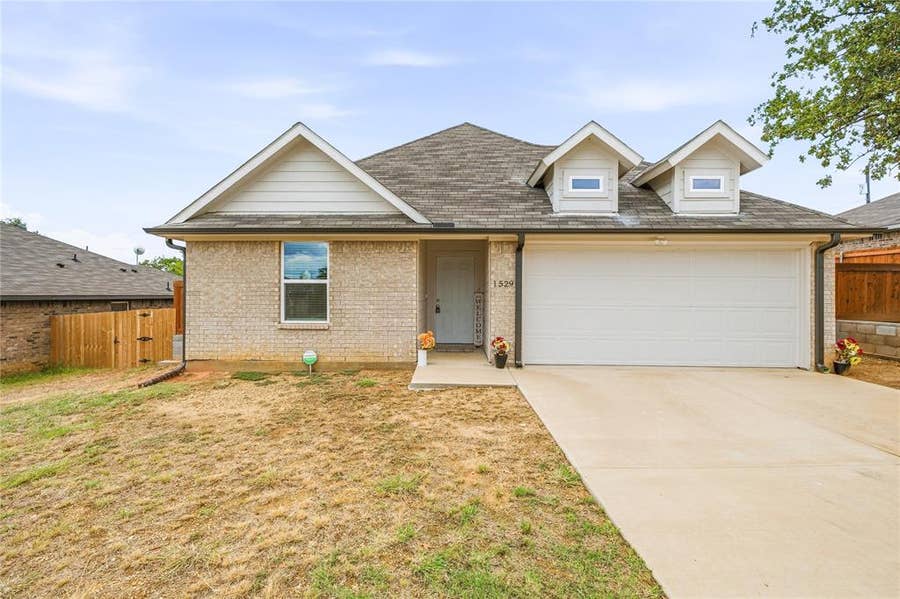 Property photo for 1529 Jacqueline Lane, Graham, TX