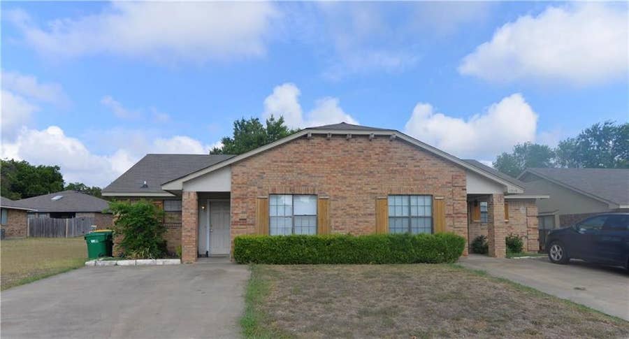 Property photo for 1719 Dynasty Drive, Glenn Heights, TX