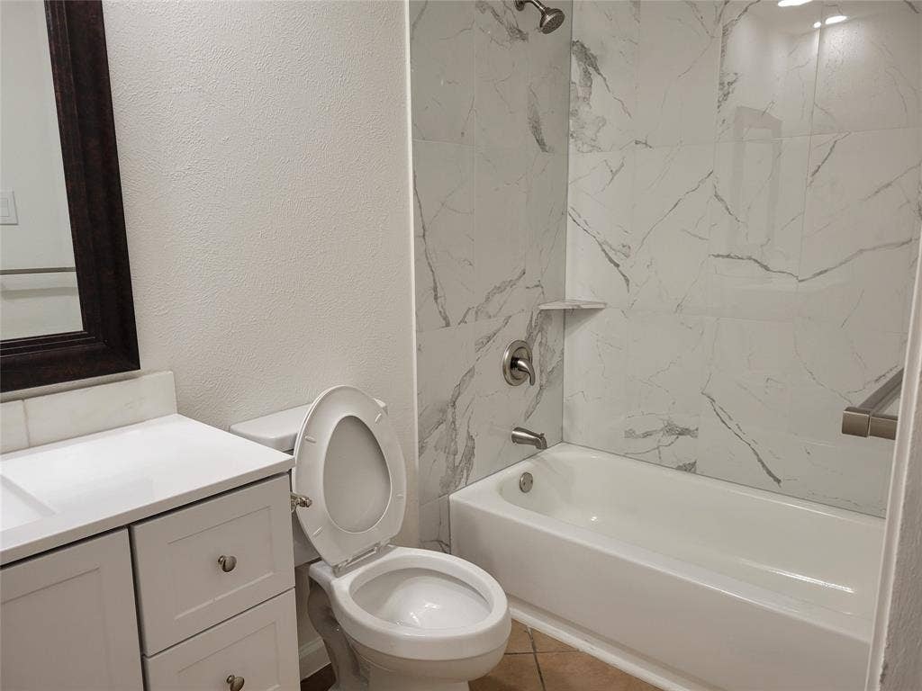 6520 Chinaberry Trail, Plano, TX 75023 6520 Chinaberry Trail, Plano, TX 75023