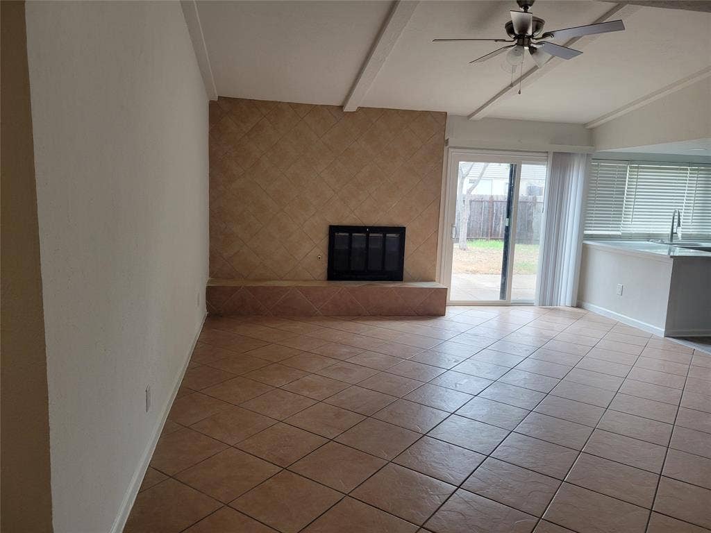 6520 Chinaberry Trail, Plano, TX 75023 6520 Chinaberry Trail, Plano, TX 75023