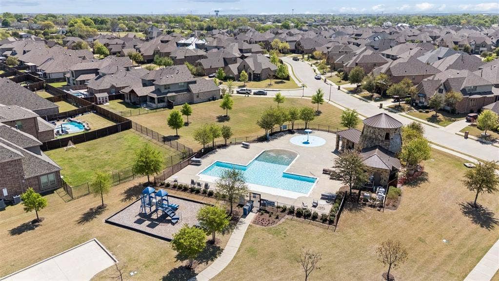 4516 Ravenbank Drive, Rockwall, TX 75087 4516 Ravenbank Drive, Rockwall, TX 75087