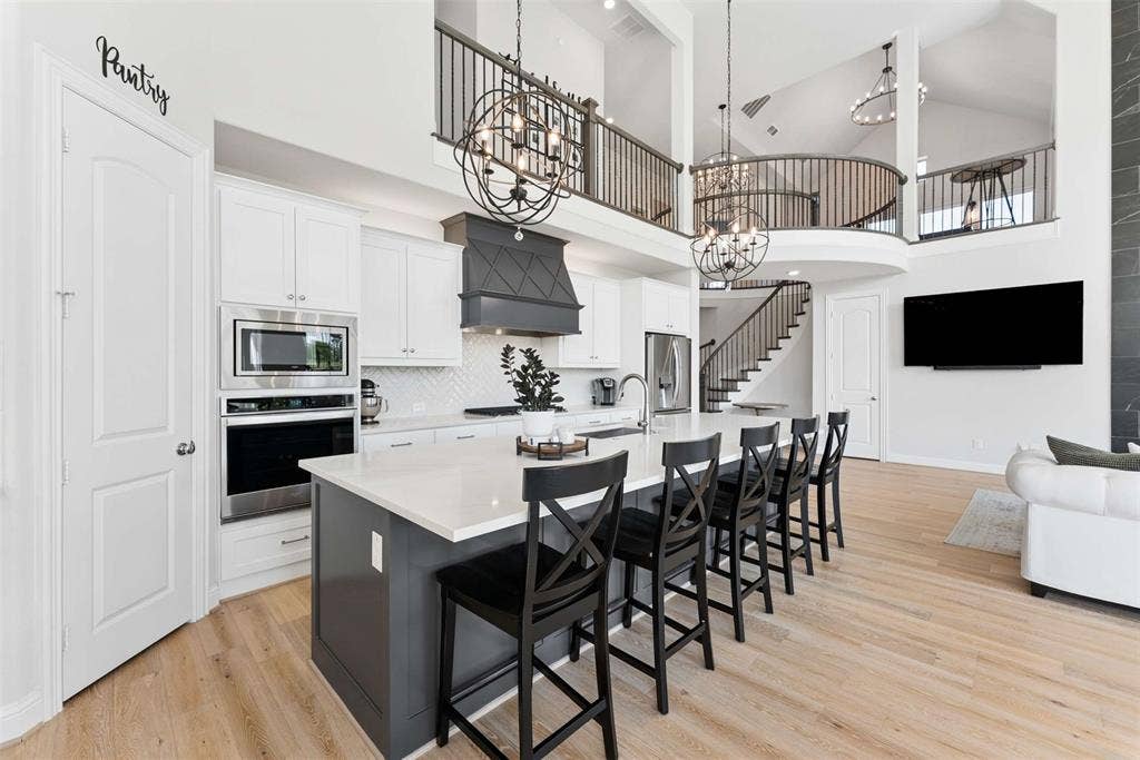 4516 Ravenbank Drive, Rockwall, TX 75087 4516 Ravenbank Drive, Rockwall, TX 75087