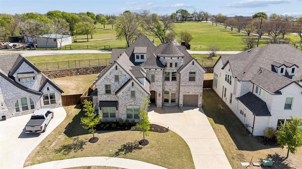 4516 Ravenbank Drive, Rockwall, TX 75087 4516 Ravenbank Drive, Rockwall, TX 75087