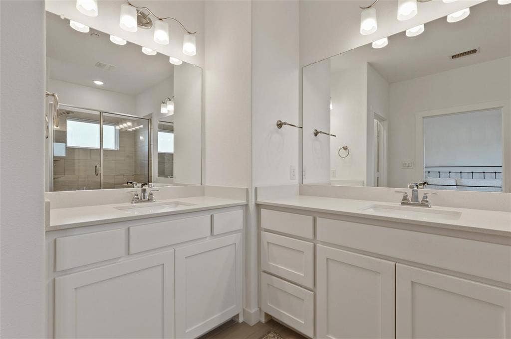 924 Marian Drive, Allen, TX 75013 924 Marian Drive, Allen, TX 75013