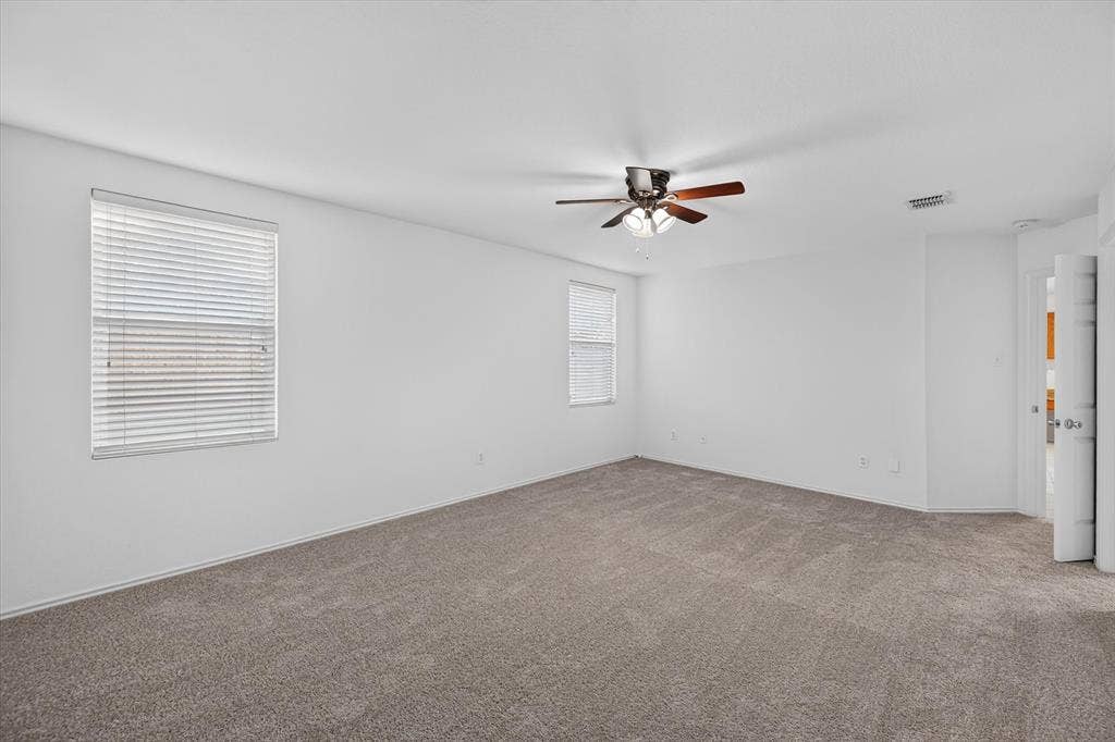8417 Redheart Street, Arlington, TX 76002 8417 Redheart Street, Arlington, TX 76002