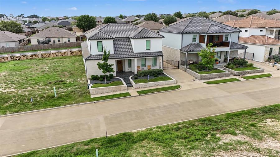 Property photo for 940 Eldorado Street, Weatherford, TX