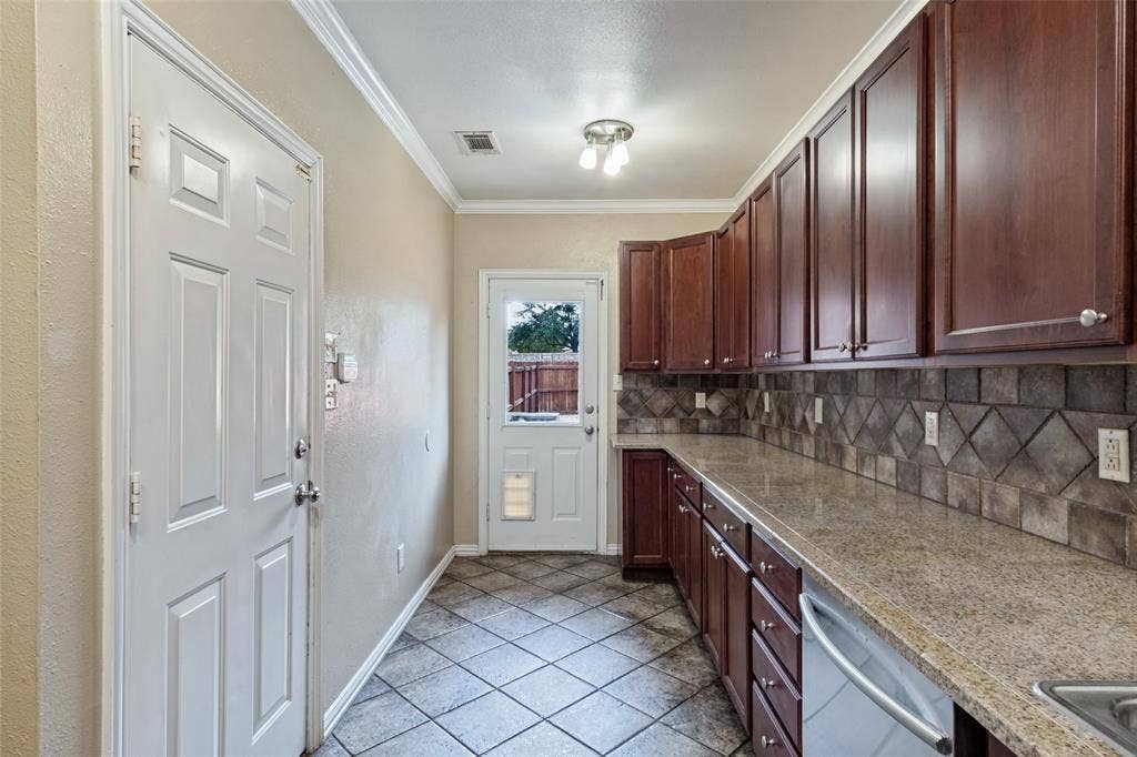 7156 Nicole Place, Dallas, TX 75252 7156 Nicole Place, Dallas, TX 75252