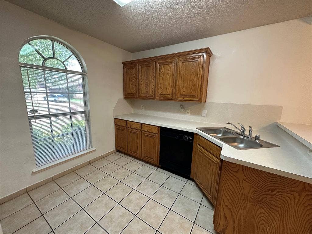 12216 Rolling Ridge Drive, Fort Worth, TX 76028 12216 Rolling Ridge Drive, Fort Worth, TX 76028