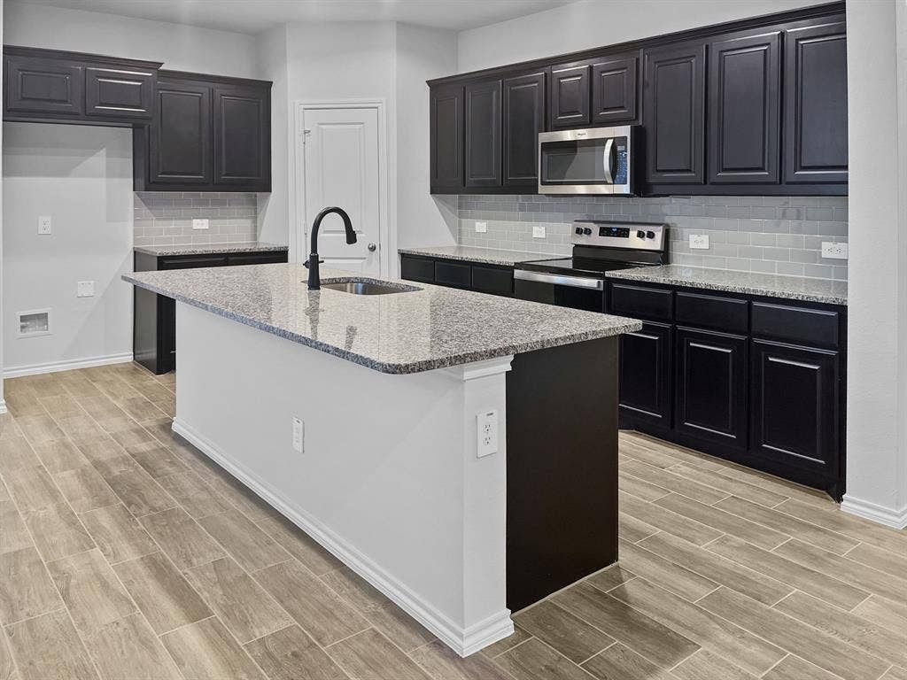 1817 Winecup Drive, Melissa, TX 75454 1817 Winecup Drive, Melissa, TX 75454