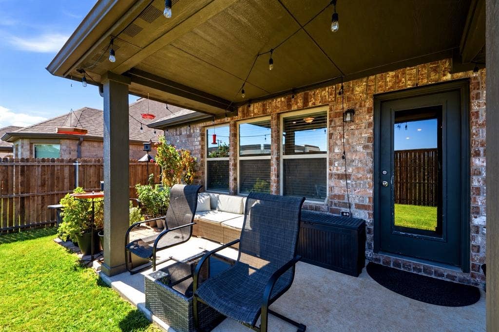 2208 Maplewood Drive, Melissa, TX 75454 2208 Maplewood Drive, Melissa, TX 75454