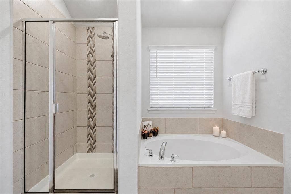 2208 Maplewood Drive, Melissa, TX 75454 2208 Maplewood Drive, Melissa, TX 75454