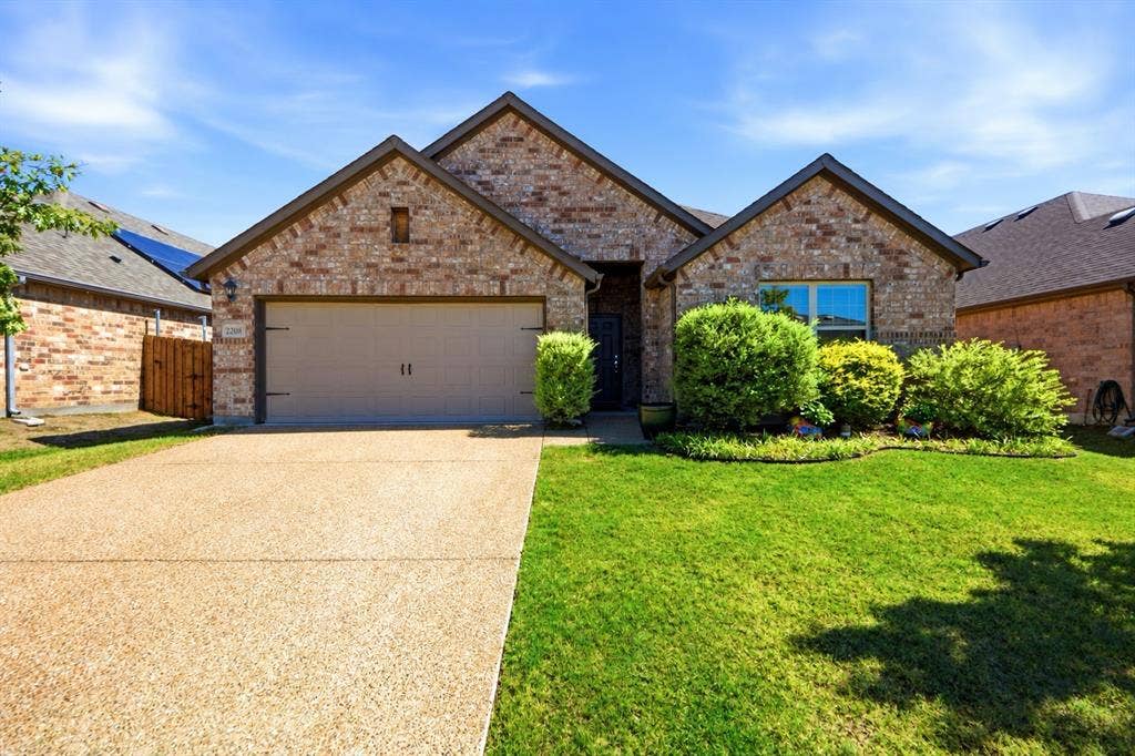 2208 Maplewood Drive, Melissa, TX 75454 2208 Maplewood Drive, Melissa, TX 75454