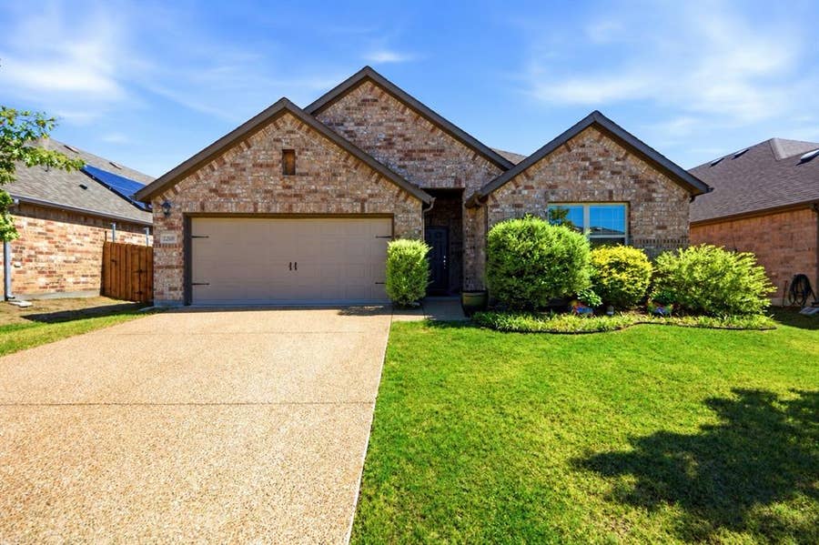 Property photo for 2208 Maplewood Drive, Melissa, TX