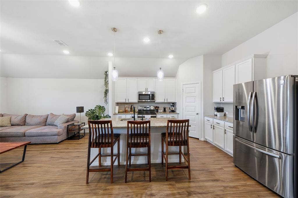 2208 Maplewood Drive, Melissa, TX 75454 2208 Maplewood Drive, Melissa, TX 75454