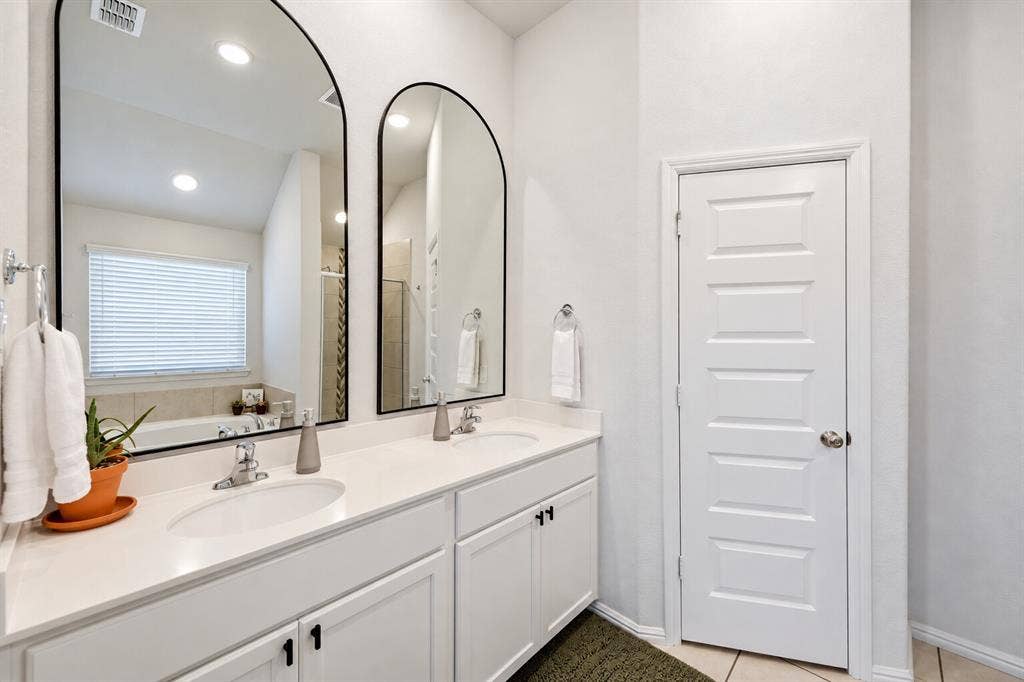 2208 Maplewood Drive, Melissa, TX 75454 2208 Maplewood Drive, Melissa, TX 75454