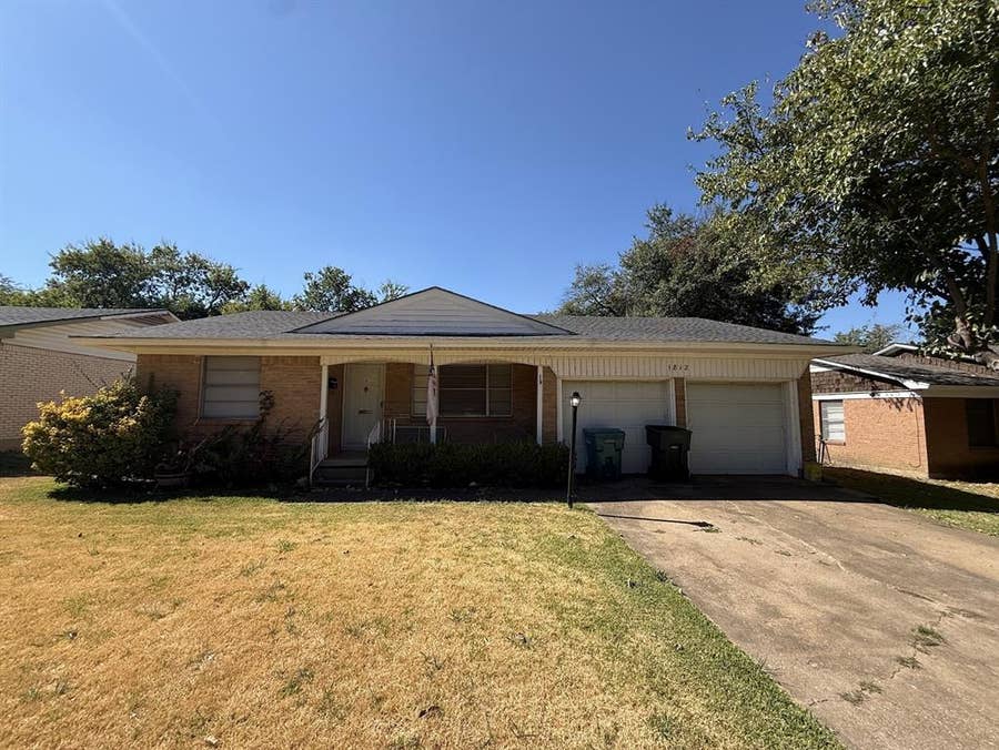 Property photo for 1812 W Birge Street, Sherman, TX
