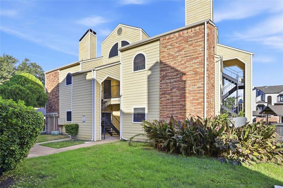 Property photo for 4414 Point Boulevard, #115, Garland, TX
