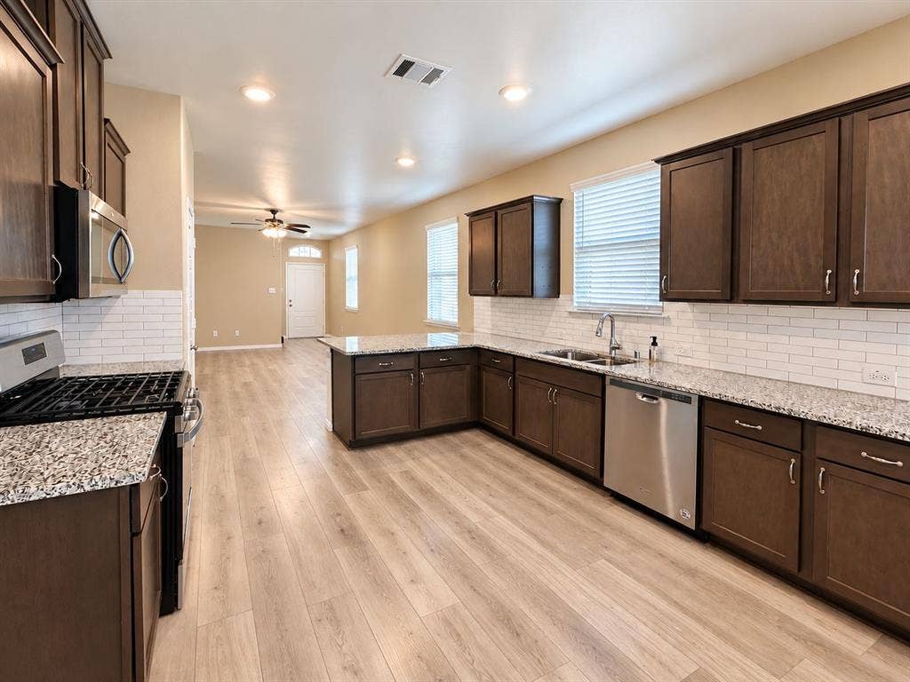 1529 Bennington Lane, Celina, TX 75009 1529 Bennington Lane, Celina, TX 75009