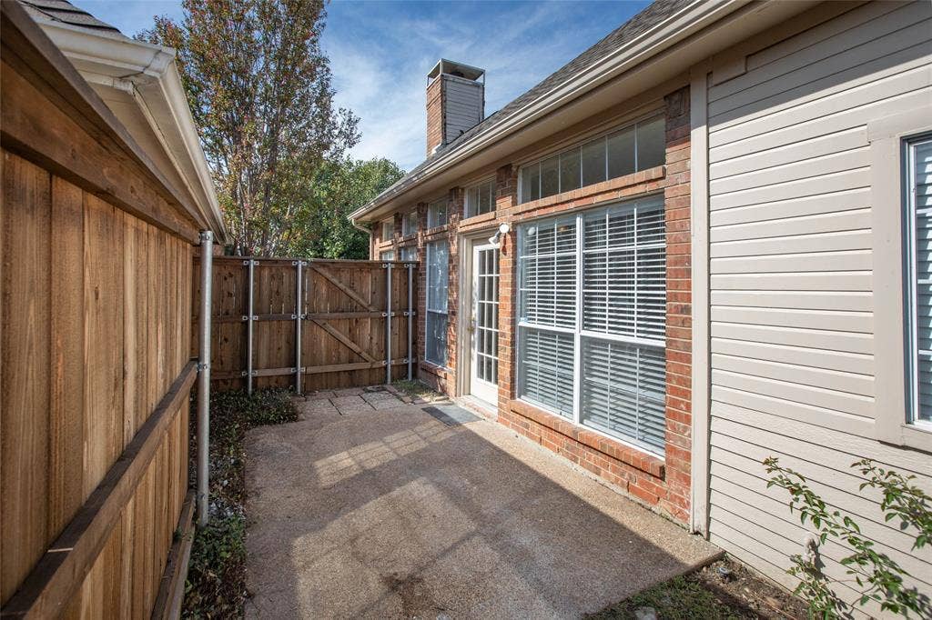 8714 Falls Road, Irving, TX 75063